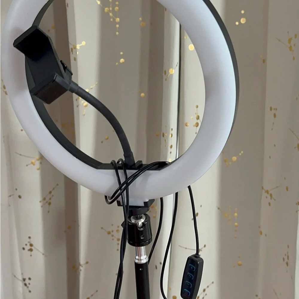 White Ring Light with Stand
